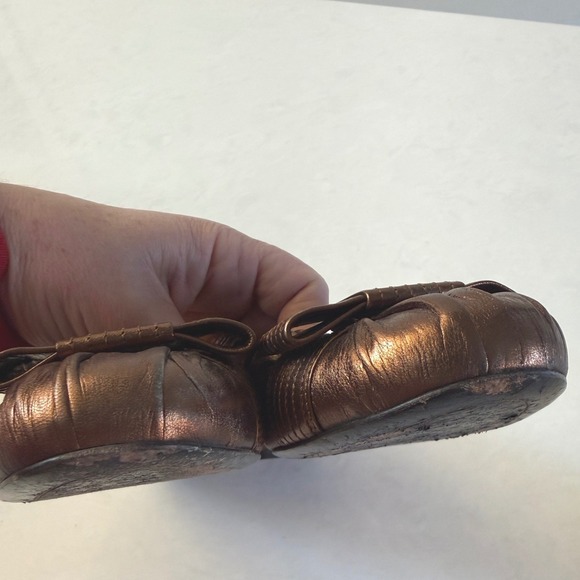 Salvatore Ferragamo Regale Bronze Ballerina Flats Womens Size 10 Leather Bow - Picture 5 of 8